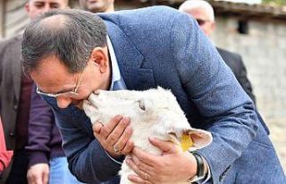 Demir: “Çiftçilerimizin her konuda yanındayız"