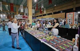 Denizli, kitap fuarına akın ediyor