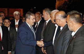 Destici: ”Emeklilikte yaşa takılanların hakkı...