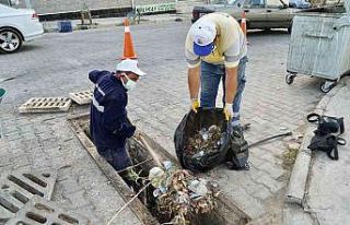 Didim Belediyesi kış sezonu öncesi mazgal temizliği...