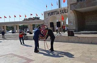 Didim’de 29 Ekim kutlamaları çelenk töreniyle...