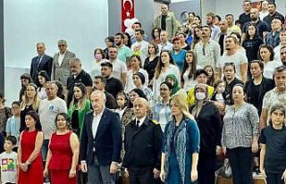 Didim’de 29 Ekim kutlamaları çocukların gösterileri...