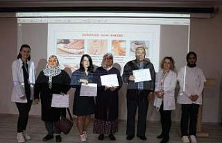 Diyabet okulundan mezun olanlara diplomaları verildi