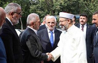 Diyanet İşleri Başkanı Erbaş, Siirt’te cami...