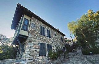 Doğanbey, tarihi dokusu ile ziyaretçilerini mest...