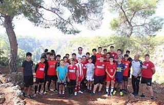 Döşemealtı’nda geleceğin sporcuları yetişiyor