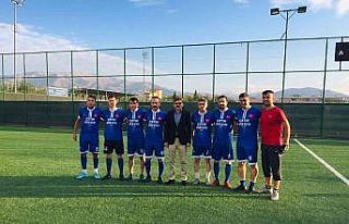 Dostluk maçının galibi emniyet oldu