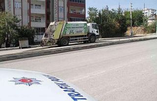 Elazığ’da çöp toplama aracının çarptığı...