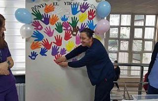 Elleri yıkamak ölümcül hastalıklardan kurtarıyor...