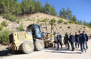 Emet Dereli Termal Turizm Merkezi yoluna sıcak asfalt...