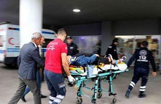 Erzincan’da midibüs devrildi: 21 yaralı