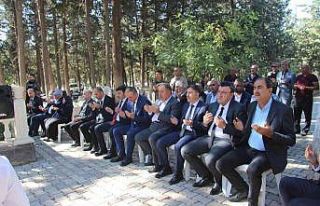 Eski Belediye Başkanı Bulut mezarı başında anıldı