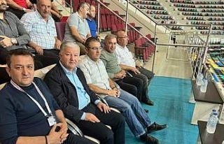 Eski Develi Kaymakamı Duru, Develi Belediye Voleybol...