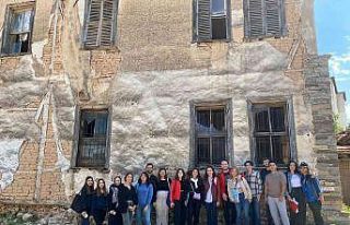 Eski Santral Garajı, öğrencileri ile yeniden hayat...