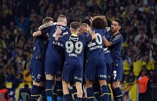 Fenerbahçe hem sahada hem istatistiklerde zirvede