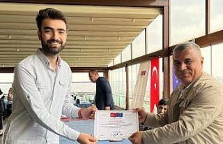 GAÜN’de mühendis girişimcilere sertifika