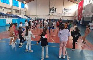 Gediz’de ilkokullarda spor dalı eğitimi projesi...