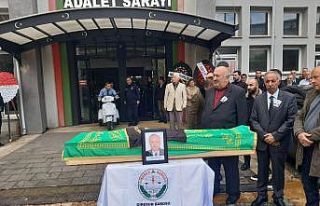 Giresunlu avukat cübbesiyle son yolculuğuna uğurlandı