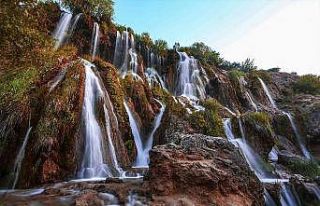 Girlevik Şelalesi her mevsim ziyaretçilerini ağırlıyor