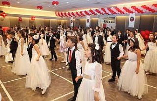 GKV’de Cumhuriyet balosu