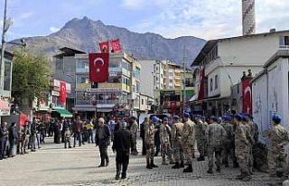 Göreve giderken kaza geçiren güvenlik korucusu...