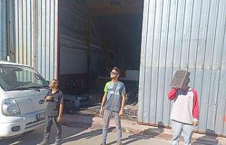 Güneş tutulmasını sanayide kaynak gözlükleriyle...