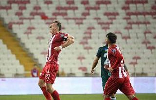 Hakan Arslan gol sayısını 2’ye çıkarttı