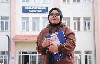 Hastalığının çok sevdiği mesleğine engel olmasından...