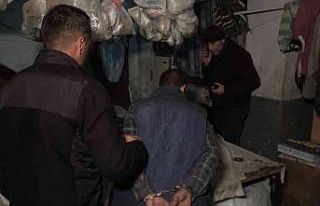 Hırsızlık zanlısı uyuya kalınca suçüstü yakalandı