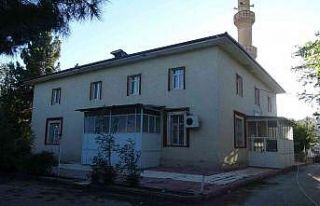 Höyük üzerine yapıldığı depremle ortaya çıkan...