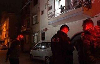 Husumetlisini balkonda görünce kurşun yağdırdı,...