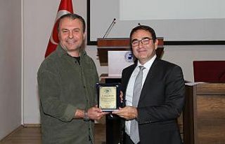 İletişimciler ‘İletişim ve Mizah’ temalı...