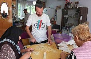 İmece ile kışlık makarna hazırlıyorlar