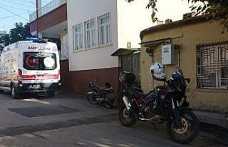 İntihar girişiminde bulunan genç son anda kurtarıldı