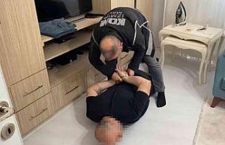 İzmir polisinden tefeci operasyonu: 12 gözaltı