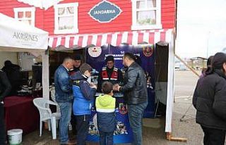 Jandarma açtığı stant ile KADES’i tanıttı