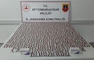 Jandarma durdurduğu araçta 7 bine yakın uyuşturucu...