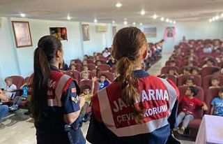 Jandarma ekipleri öğrencileri doğa ve hayvan sevgisine...