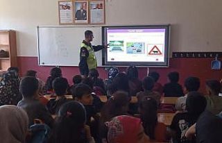 Jandarmadan öğrencilere trafik eğitimi