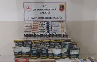 Kaçak sigara ve makaron operasyonunda 2 kişi gözaltına...
