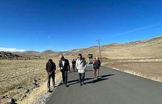 Kağızman’da yollar beton oluyor