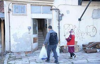 Kahramankazan Belediyesi ilçede yaşayan yaşlıları...