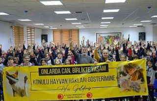 Kastamonu Belediyesinden öğrencilere hayvan hakları...