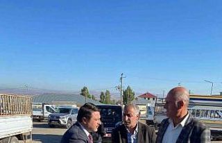 Kaymakam Ocak’tan canlı hayvan pazarına ziyaret