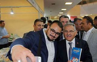 Kayseri Büyükşehir Belediyesi 5’inci kez Kitap...