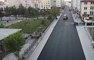 Kayyum Kars’ta hem borç ödedi, hem yatırım yaptı