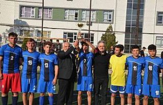 Kırkağaç’ta 29 Ekim Futbol Turnuvasında şampiyon...