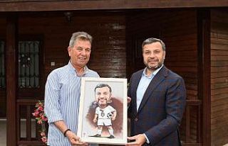 Kocaispir’e TSYD jesti: "Evimin en güzel köşesine...