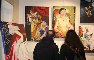 Konservatuvar öğrencilerinin sergisine sanatseverlerden...