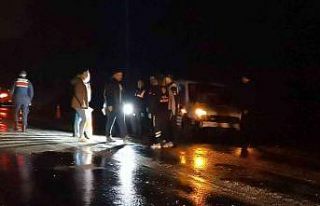 Kontolden çıkan araç yamaca çarpıp 40 metre sürüklendi:...